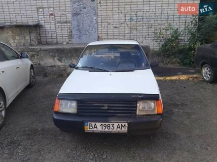 ЗАЗ 1102 Таврия 1992 в Первомайске на Automoto.ua Белый ЗАЗ 1102 Таврия, объемом двигателя 1.1 л и пробегом 52 тыс. км за 608 $, фото 1 на Automoto.ua