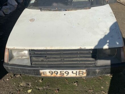 ЗАЗ 1102 Таврия 1993 в Черновцах на Automoto.ua Белый ЗАЗ 1102 Таврия, объемом двигателя 0 л и пробегом 3 тыс. км за 150 $, фото 1 на Automoto.ua