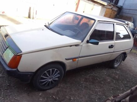 ЗАЗ 1102 Таврія 1993 у Никополе на Automoto.ua Білий ЗАЗ 1102 Таврія, об'ємом двигуна 0 л та пробігом 34 тис. км за 620 $, фото 1 на Automoto.ua