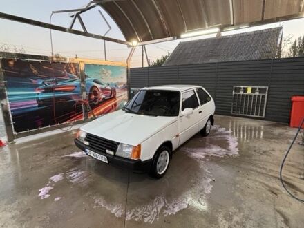 Белый ЗАЗ 1102 Таврия, объемом двигателя 1.1 л и пробегом 200 тыс. км за 607 $, фото 1 на Automoto.ua