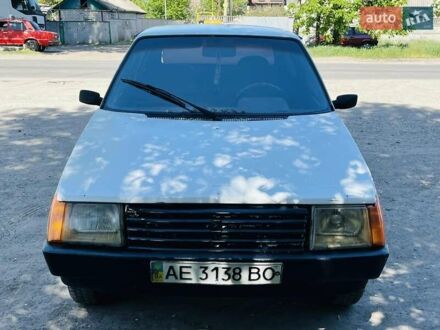 ЗАЗ 1102 Таврія 1993 у Новомосковске на Automoto.ua Білий ЗАЗ 1102 Таврія, об'ємом двигуна 1.1 л та пробігом 457 тис. км за 458 $, фото 1 на Automoto.ua