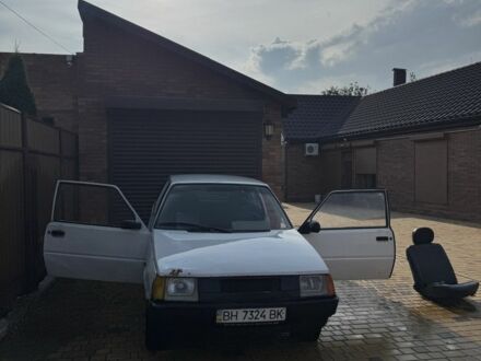 ЗАЗ 1102 Таврія 1994 у Измаиле на Automoto.ua Білий ЗАЗ 1102 Таврія, об'ємом двигуна 1.2 л та пробігом 300 тис. км за 450 $, фото 1 на Automoto.ua