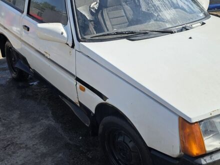 ЗАЗ 1102 Таврия 1994 в Днепре (Днепропетровске) на Automoto.ua Белый ЗАЗ 1102 Таврия, объемом двигателя 0 л и пробегом 100 тыс. км за 300 $, фото 1 на Automoto.ua