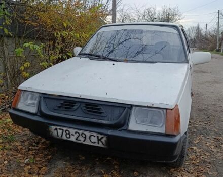 Білий ЗАЗ 1102 Таврія, об'ємом двигуна 1.1 л та пробігом 400 тис. км за 357 $, фото 1 на Automoto.ua