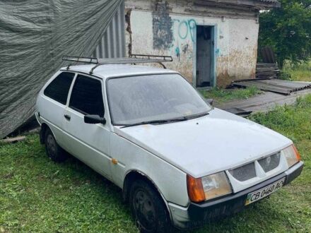 ЗАЗ 1102 Таврия 1995 в Чернигове на Automoto.ua Белый ЗАЗ 1102 Таврия, объемом двигателя 1.2 л и пробегом 123 тыс. км за 311 $, фото 1 на Automoto.ua