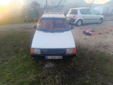 Белый ЗАЗ 1102 Таврия, объемом двигателя 1.2 л и пробегом 200 тыс. км за 350 $, фото 1 на Automoto.ua