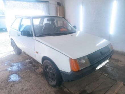 ЗАЗ 1102 Таврия 2001 в Павлограде на Automoto.ua Белый ЗАЗ 1102 Таврия, объемом двигателя 1 л и пробегом 380 тыс. км за 550 $, фото 1 на Automoto.ua