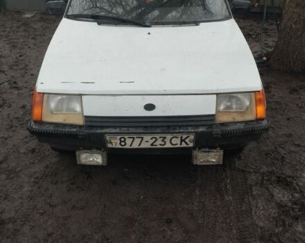 Белый ЗАЗ 1102 Таврия, объемом двигателя 1 л и пробегом 140 тыс. км за 550 $, фото 1 на Automoto.ua
