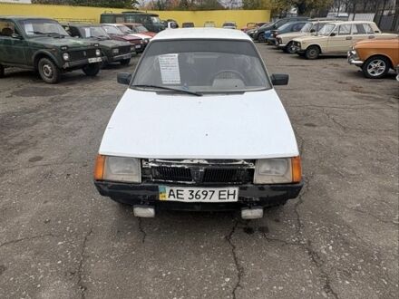 ЗАЗ 1102 Таврия 2002 в Краматорске на Automoto.ua Белый ЗАЗ 1102 Таврия, объемом двигателя 1.2 л и пробегом 44 тыс. км за 357 $, фото 1 на Automoto.ua