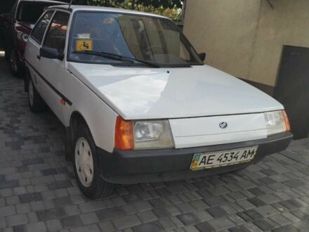 ЗАЗ 1102 Таврія 2003 у Дніпро (Дніпропетровську) на Automoto.ua Білий ЗАЗ 1102 Таврія, об'ємом двигуна 1.2 л та пробігом 12 тис. км за 2100 $, фото 1 на Automoto.ua