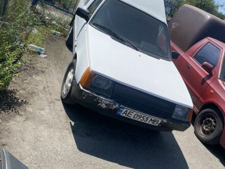 ЗАЗ 1102 Таврия 2005 в Днепре (Днепропетровске) на Automoto.ua Белый ЗАЗ 1102 Таврия, объемом двигателя 1.2 л и пробегом 255 тыс. км за 650 $, фото 1 на Automoto.ua