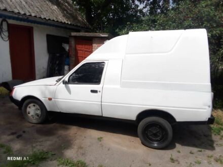 ЗАЗ 1102 Таврия 2007 в Виннице на Automoto.ua Белый ЗАЗ 1102 Таврия, объемом двигателя 1.2 л и пробегом 1 тыс. км за 950 $, фото 1 на Automoto.ua