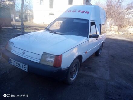 Белый ЗАЗ 1102 Таврия, объемом двигателя 1.2 л и пробегом 150 тыс. км за 3000 $, фото 1 на Automoto.ua