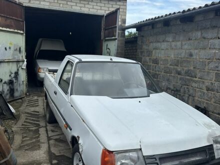 ЗАЗ 1102 Таврия 2008 в Краматорске на Automoto.ua Белый ЗАЗ 1102 Таврия, объемом двигателя 1.2 л и пробегом 120 тыс. км за 363 $, фото 1 на Automoto.ua