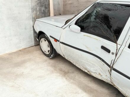 Белый ЗАЗ 1102 Таврия, объемом двигателя 1.2 л и пробегом 164 тыс. км за 475 $, фото 1 на Automoto.ua