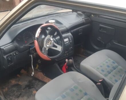 Бежевый ЗАЗ 1102 Таврия, объемом двигателя 1 л и пробегом 200 тыс. км за 355 $, фото 4 на Automoto.ua