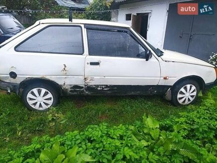 ЗАЗ 1102 Таврия 1988 в Коростене на Automoto.ua Бежевый ЗАЗ 1102 Таврия, объемом двигателя 1.1 л и пробегом 55 тыс. км за 243 $, фото 1 на Automoto.ua