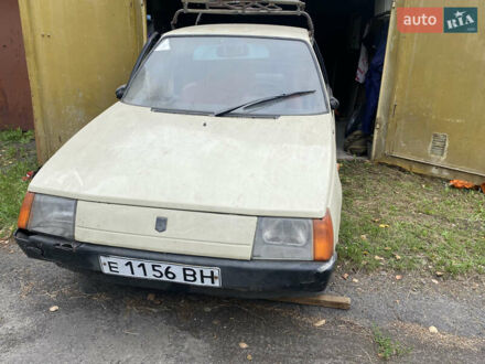 ЗАЗ 1102 Таврия 1990 в Луцке на Automoto.ua Бежевый ЗАЗ 1102 Таврия, объемом двигателя 0 л и пробегом 200 тыс. км за 300 $, фото 1 на Automoto.ua