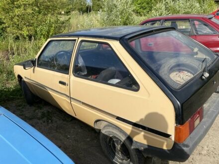 ЗАЗ 1102 Таврія 1990 у Самборе на Automoto.ua Бежевий ЗАЗ 1102 Таврія, об'ємом двигуна 1.2 л та пробігом 500 тис. км за 313 $, фото 1 на Automoto.ua