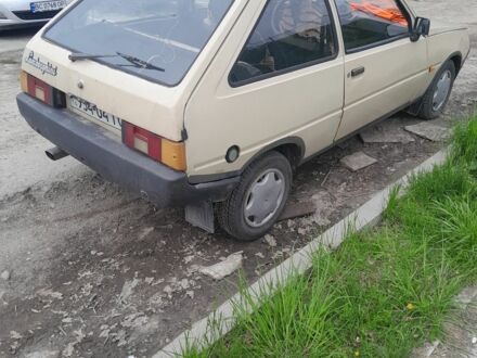 ЗАЗ 1102 Таврия 1992 в Кривом Роге на Automoto.ua Бежевый ЗАЗ 1102 Таврия, объемом двигателя 1.1 л и пробегом 100 тыс. км за 400 $, фото 1 на Automoto.ua