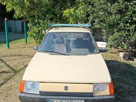 ЗАЗ 1102 Таврия 1992 в Лубнах на Automoto.ua Бежевый ЗАЗ 1102 Таврия, объемом двигателя 1.1 л и пробегом 200 тыс. км за 1000 $, фото 1 на Automoto.ua