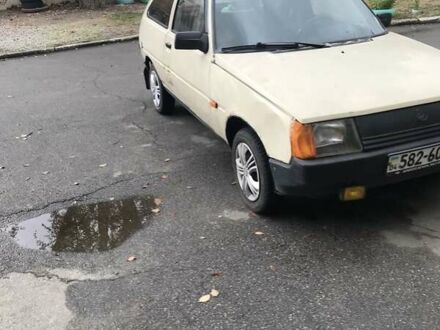 ЗАЗ 1102 Таврия 1993 в Никополе на Automoto.ua Бежевый ЗАЗ 1102 Таврия, объемом двигателя 1.1 л и пробегом 154 тыс. км за 598 $, фото 1 на Automoto.ua