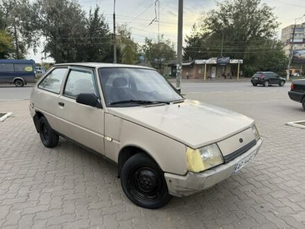 ЗАЗ 1102 Таврия 1993 в Кривом Роге на Automoto.ua Бежевый ЗАЗ 1102 Таврия, объемом двигателя 1.1 л и пробегом 250 тыс. км за 595 $, фото 1 на Automoto.ua