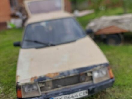 ЗАЗ 1102 Таврія 1993 у Вінниці на Automoto.ua Бежевий ЗАЗ 1102 Таврія, об'ємом двигуна 1.1 л та пробігом 200 тис. км за 300 $, фото 1 на Automoto.ua