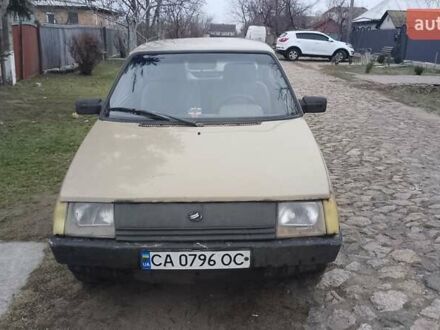 ЗАЗ 1102 Таврия 1993 в Черкассах на Automoto.ua Бежевый ЗАЗ 1102 Таврия, объемом двигателя 1.1 л и пробегом 104 тыс. км за 700 $, фото 1 на Automoto.ua