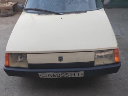 Бежевый ЗАЗ 1102 Таврия, объемом двигателя 1 л и пробегом 96 тыс. км за 700 $, фото 1 на Automoto.ua