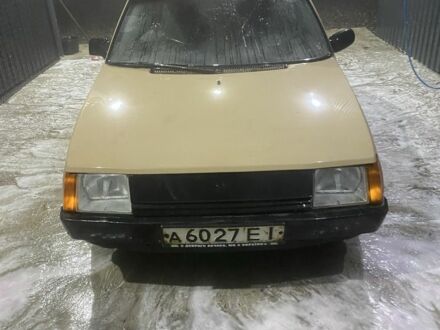 Бежевий ЗАЗ 1102 Таврія, об'ємом двигуна 1.2 л та пробігом 300 тис. км за 261 $, фото 1 на Automoto.ua