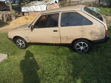ЗАЗ 1102 Таврия 1995 в Коломые на Automoto.ua Бежевый ЗАЗ 1102 Таврия, объемом двигателя 1 л и пробегом 202 тыс. км за 600 $, фото 1 на Automoto.ua