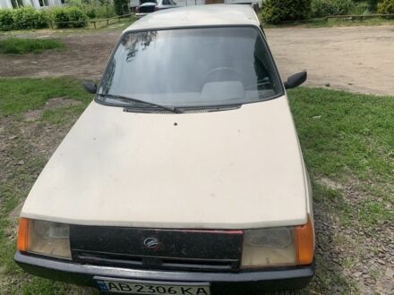 ЗАЗ 1102 Таврия 1995 в Тульчине на Automoto.ua Бежевый ЗАЗ 1102 Таврия, объемом двигателя 1.2 л и пробегом 300 тыс. км за 450 $, фото 1 на Automoto.ua