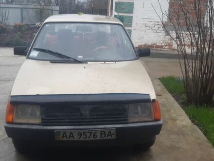 Бежевый ЗАЗ 1102 Таврия, объемом двигателя 1 л и пробегом 200 тыс. км за 355 $, фото 1 на Automoto.ua