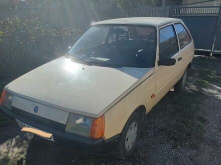 ЗАЗ 1102 Таврия 1996 в Днепре (Днепропетровске) на Automoto.ua Бежевый ЗАЗ 1102 Таврия, объемом двигателя 1.1 л и пробегом 28 тыс. км за 700 $, фото 1 на Automoto.ua