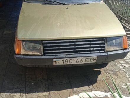 ЗАЗ 1102 Таврия 1999 в Славянске на Automoto.ua Бежевый ЗАЗ 1102 Таврия, объемом двигателя 0 л и пробегом 1000 тыс. км за 489 $, фото 1 на Automoto.ua