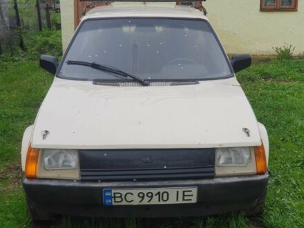 ЗАЗ 1102 Таврия 2003 в Бориславе на Automoto.ua Бежевый ЗАЗ 1102 Таврия, объемом двигателя 1.2 л и пробегом 600 тыс. км за 700 $, фото 1 на Automoto.ua