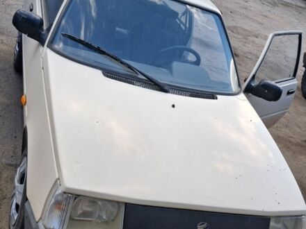 ЗАЗ 1102 Таврия 2004 в Николаеве на Automoto.ua Бежевый ЗАЗ 1102 Таврия, объемом двигателя 1.3 л и пробегом 155 тыс. км за 1300 $, фото 1 на Automoto.ua