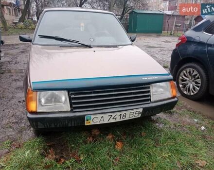 Коричневый ЗАЗ 1102 Таврия, объемом двигателя 1.1 л и пробегом 300 тыс. км за 826 $, фото 1 на Automoto.ua