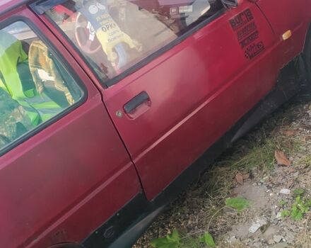 Красный ЗАЗ 1102 Таврия, объемом двигателя 1.1 л и пробегом 200 тыс. км за 357 $, фото 4 на Automoto.ua