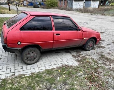 Красный ЗАЗ 1102 Таврия, объемом двигателя 1.1 л и пробегом 222 тыс. км за 700 $, фото 3 на Automoto.ua