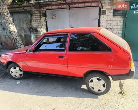 Красный ЗАЗ 1102 Таврия, объемом двигателя 1.1 л и пробегом 200 тыс. км за 950 $, фото 7 на Automoto.ua