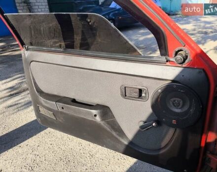 Красный ЗАЗ 1102 Таврия, объемом двигателя 1.1 л и пробегом 200 тыс. км за 950 $, фото 14 на Automoto.ua