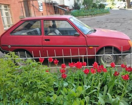 Красный ЗАЗ 1102 Таврия, объемом двигателя 1.2 л и пробегом 130 тыс. км за 1100 $, фото 4 на Automoto.ua