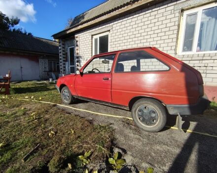 Красный ЗАЗ 1102 Таврия, объемом двигателя 1 л и пробегом 75 тыс. км за 450 $, фото 2 на Automoto.ua