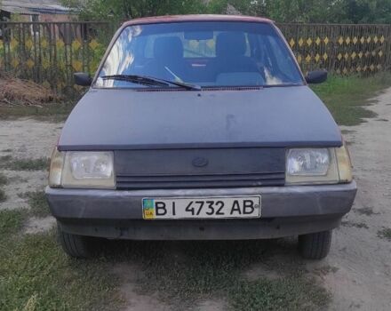 Красный ЗАЗ 1102 Таврия, объемом двигателя 1.1 л и пробегом 300 тыс. км за 700 $, фото 1 на Automoto.ua