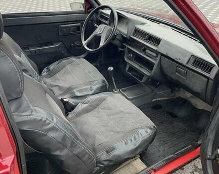 Красный ЗАЗ 1102 Таврия, объемом двигателя 1.1 л и пробегом 200 тыс. км за 724 $, фото 10 на Automoto.ua