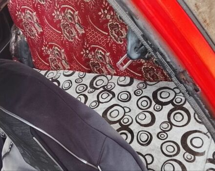 ЗАЗ 1102 Таврия 1993 в Днепре (Днепропетровске) на Automoto.ua Красный ЗАЗ 1102 Таврия, объемом двигателя 0 л и пробегом 200 тыс. км за 357 $, фото 5 на Automoto.ua