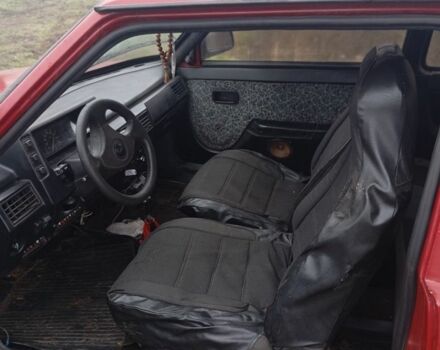 Красный ЗАЗ 1102 Таврия, объемом двигателя 1 л и пробегом 10 тыс. км за 592 $, фото 4 на Automoto.ua