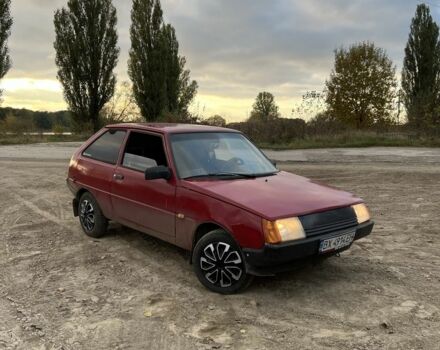 Красный ЗАЗ 1102 Таврия, объемом двигателя 1.1 л и пробегом 200 тыс. км за 1065 $, фото 1 на Automoto.ua